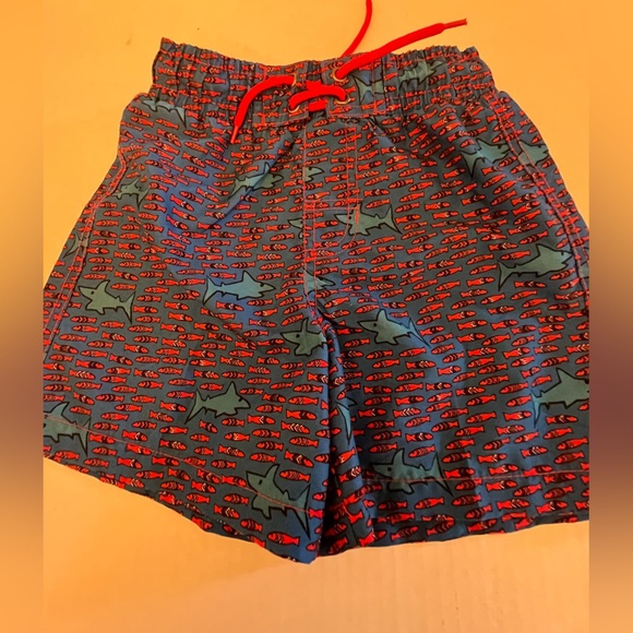 JR SWIM TRUNKS FOR BOYS. SIZE 7  BLUE & ORANGE SHARKS & FISH - Picture 6 of 6